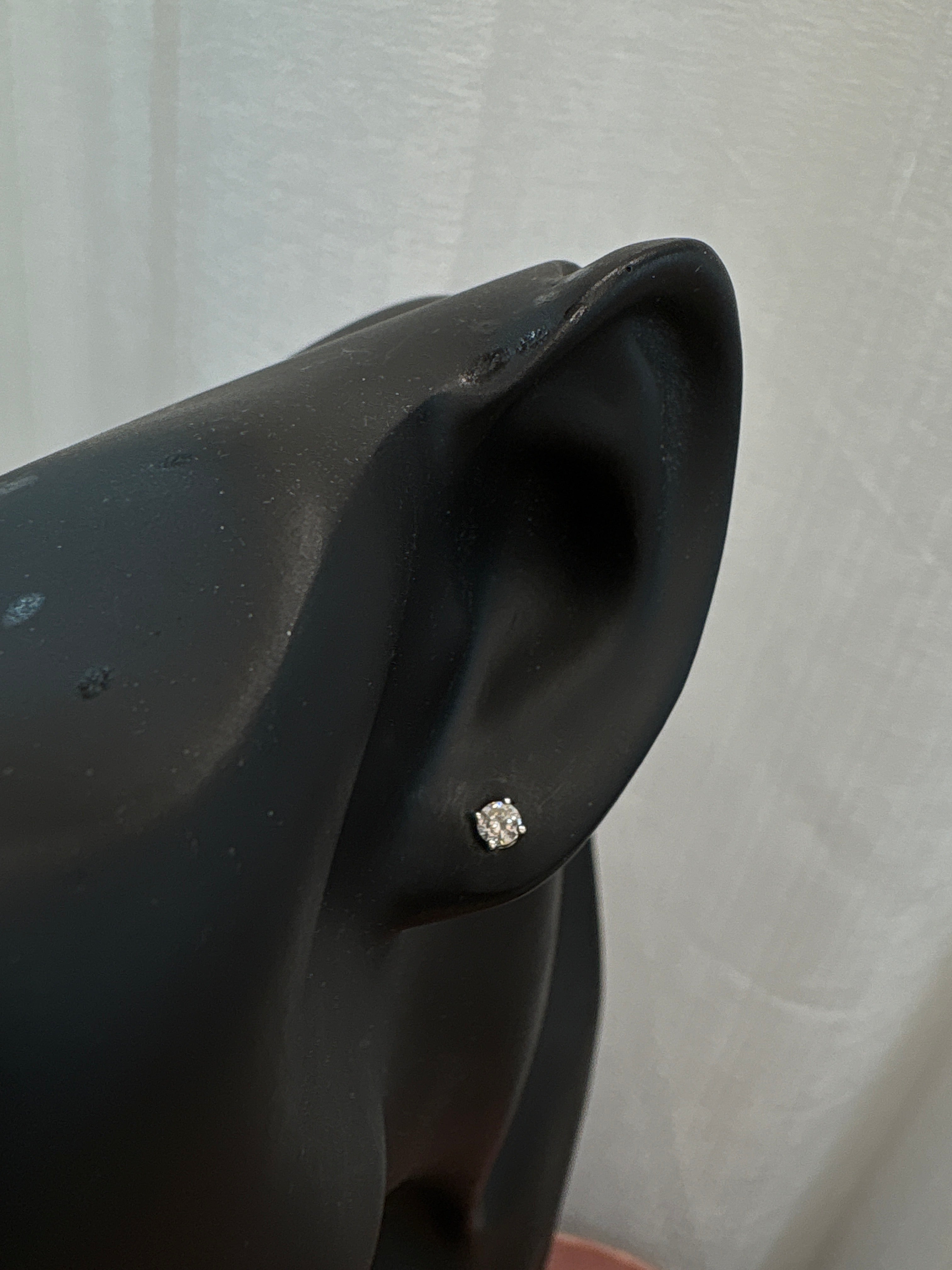 18K white gold earrings studs