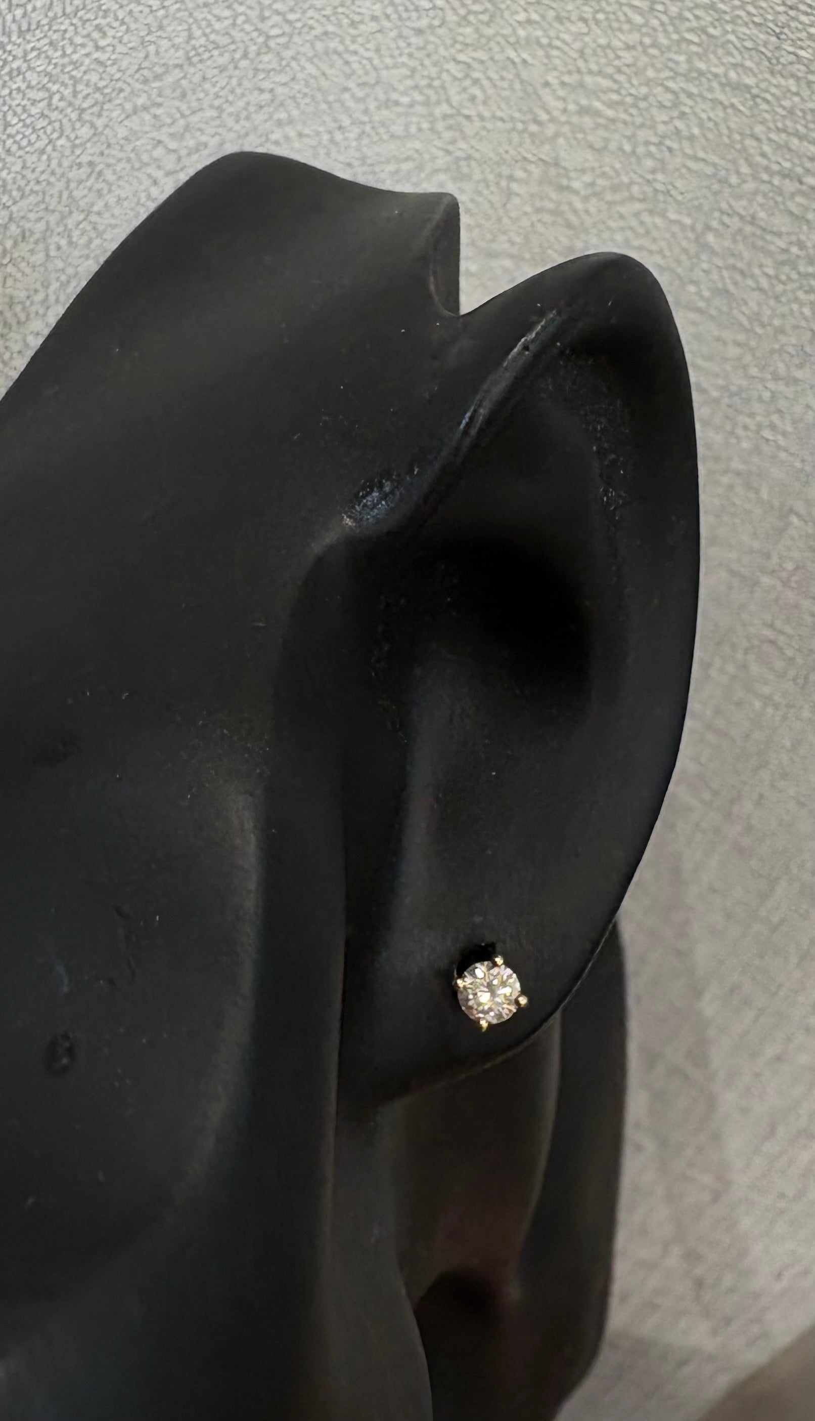 18K yellow gold earring studs