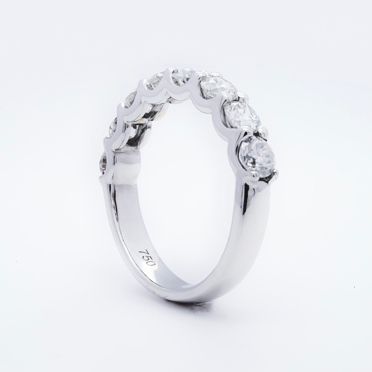 RING | 18K White Gold Diamond Ring 10 Diamonds