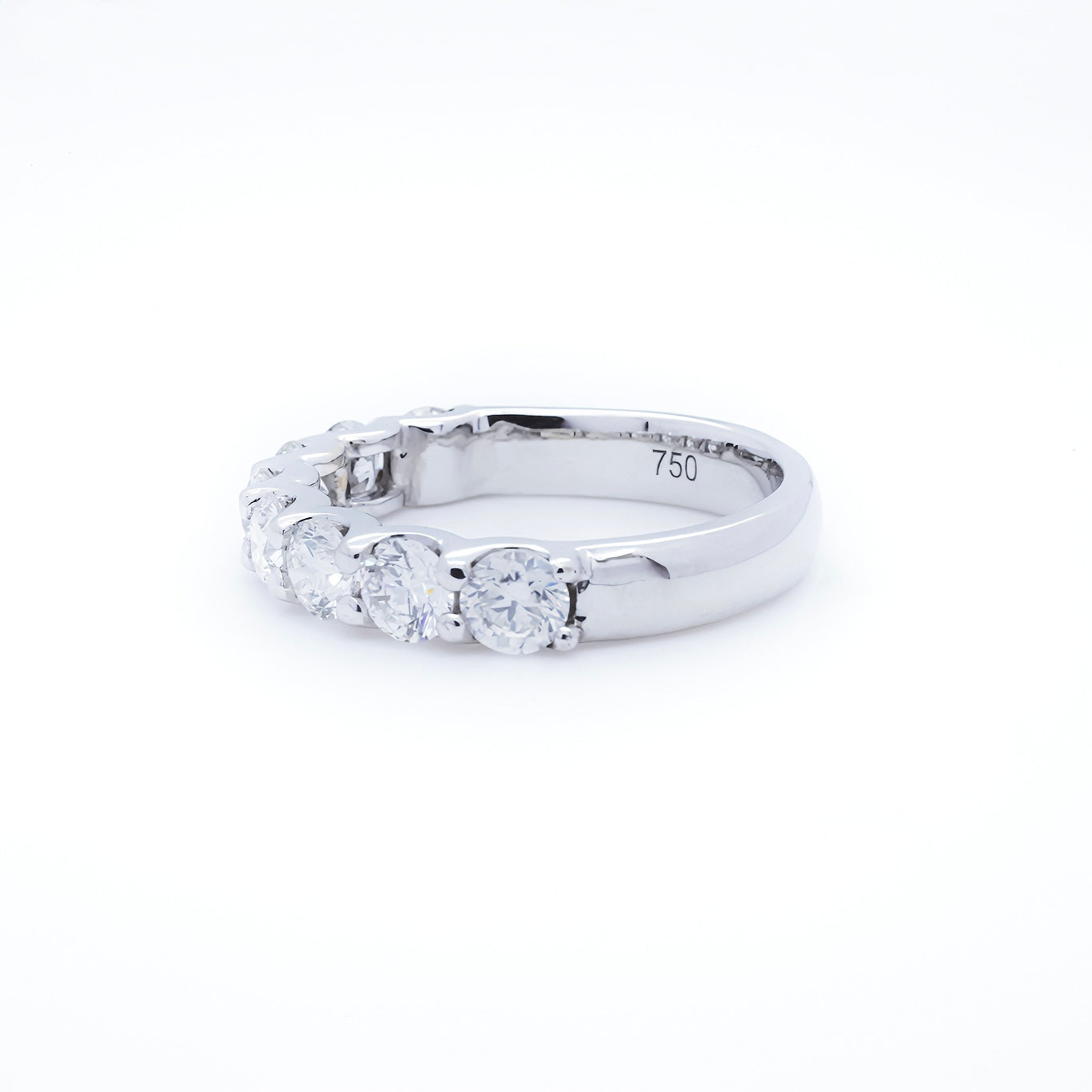 RING | 18K White Gold Diamonds Ring