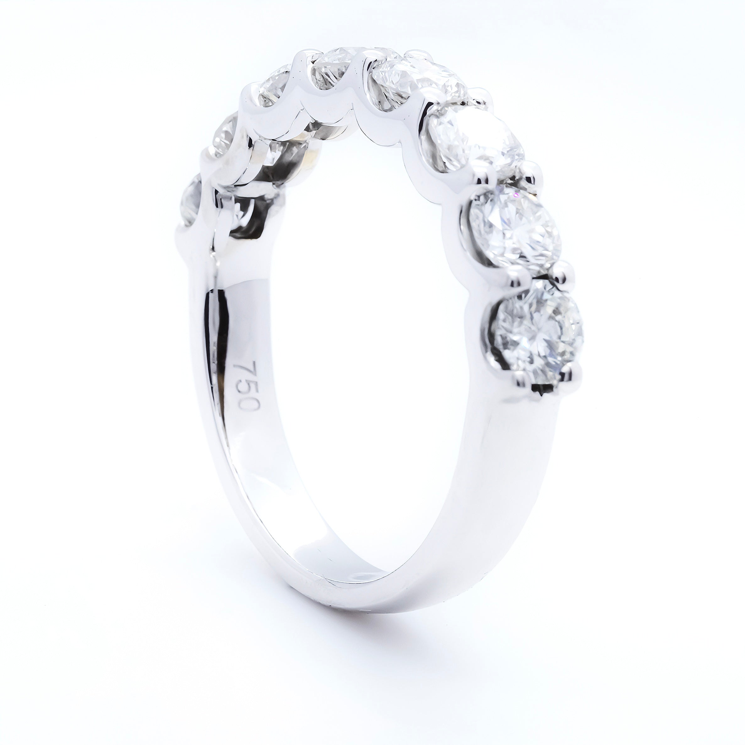 RING | 18K White Gold Diamonds Ring