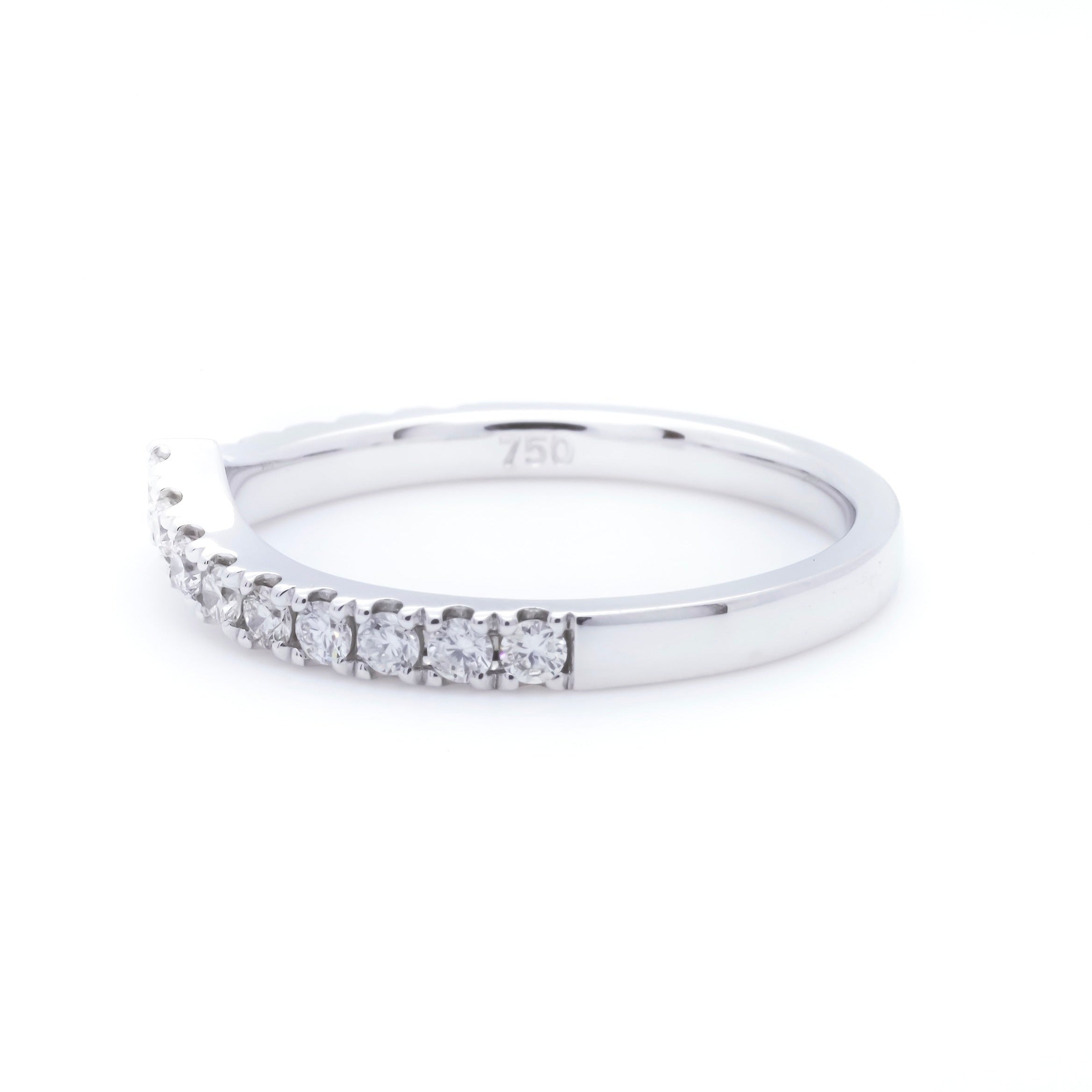 Platinum Diamonds Ring