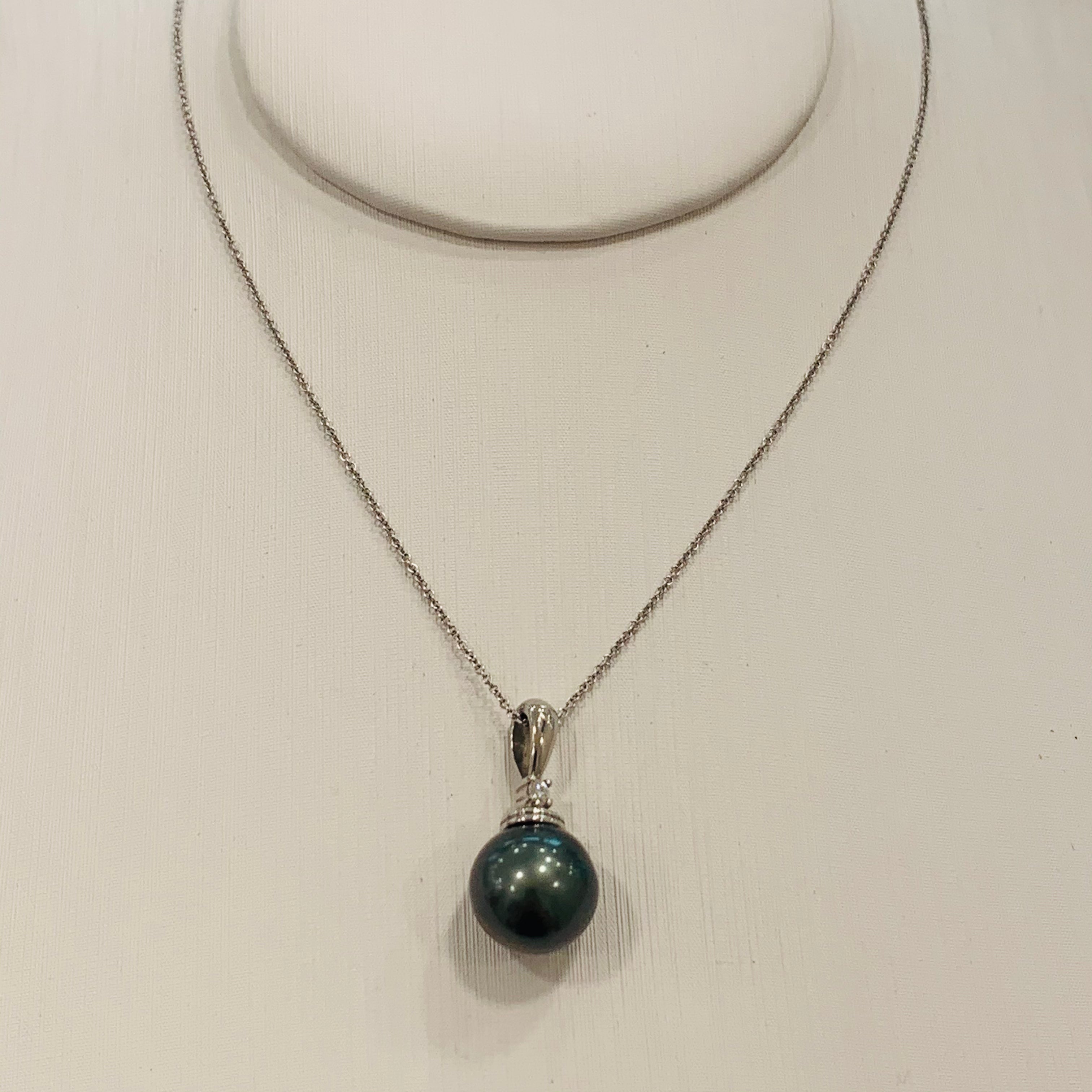 Platinum Diamonds Freshwater Pearl Pendant Necklace