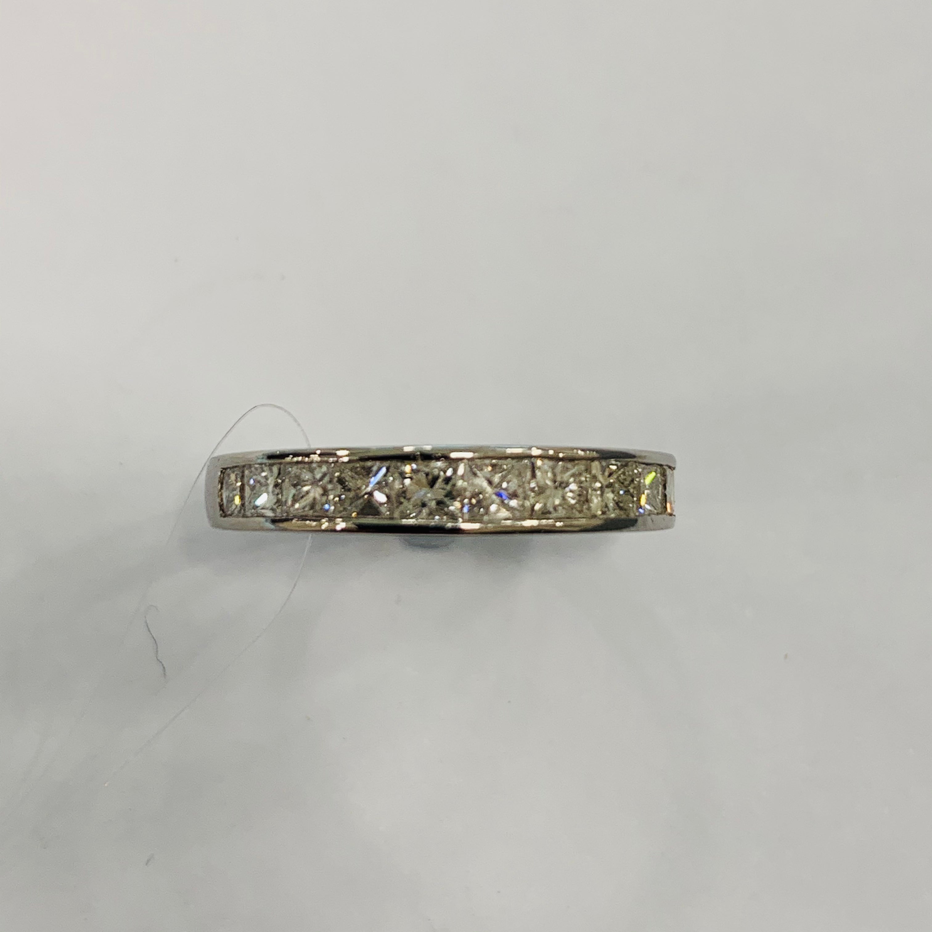 RING | 18K White Gold Diamonds Ring