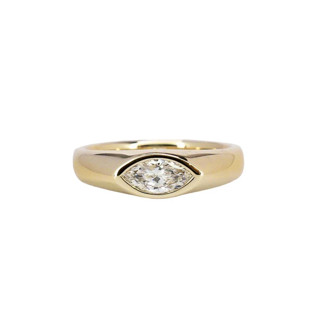 Signet Ring | 9 Karat Yellow Gold | Lab-created Diamond | Marquise 0.40ct