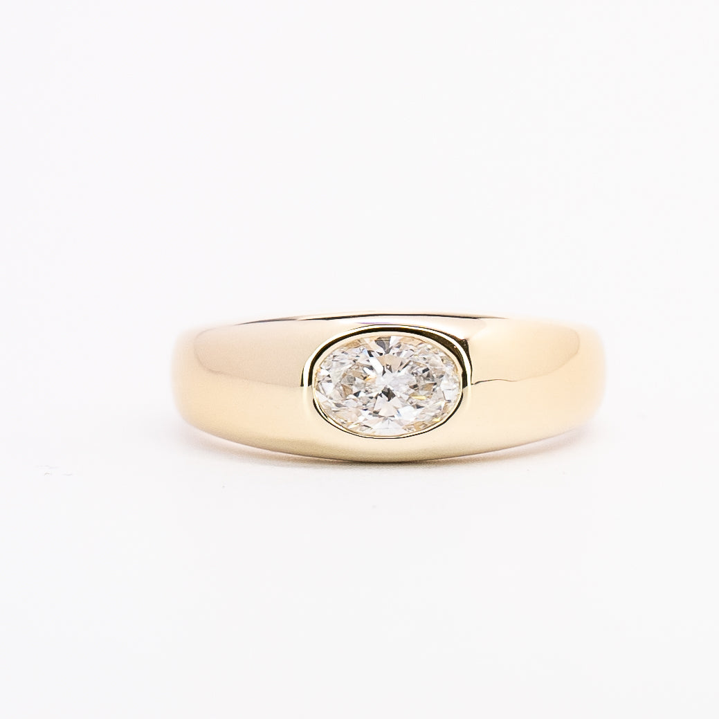 Ring | 9 Karat Yellow Gold | Lab-created Diamond