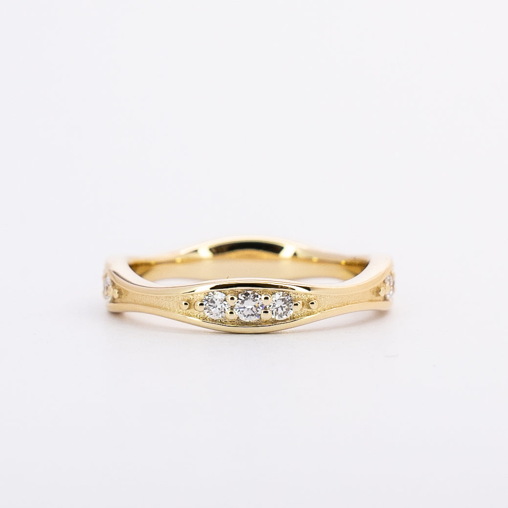 Stacking Band | 18 Karat Yellow Gold | Natural Diamonds