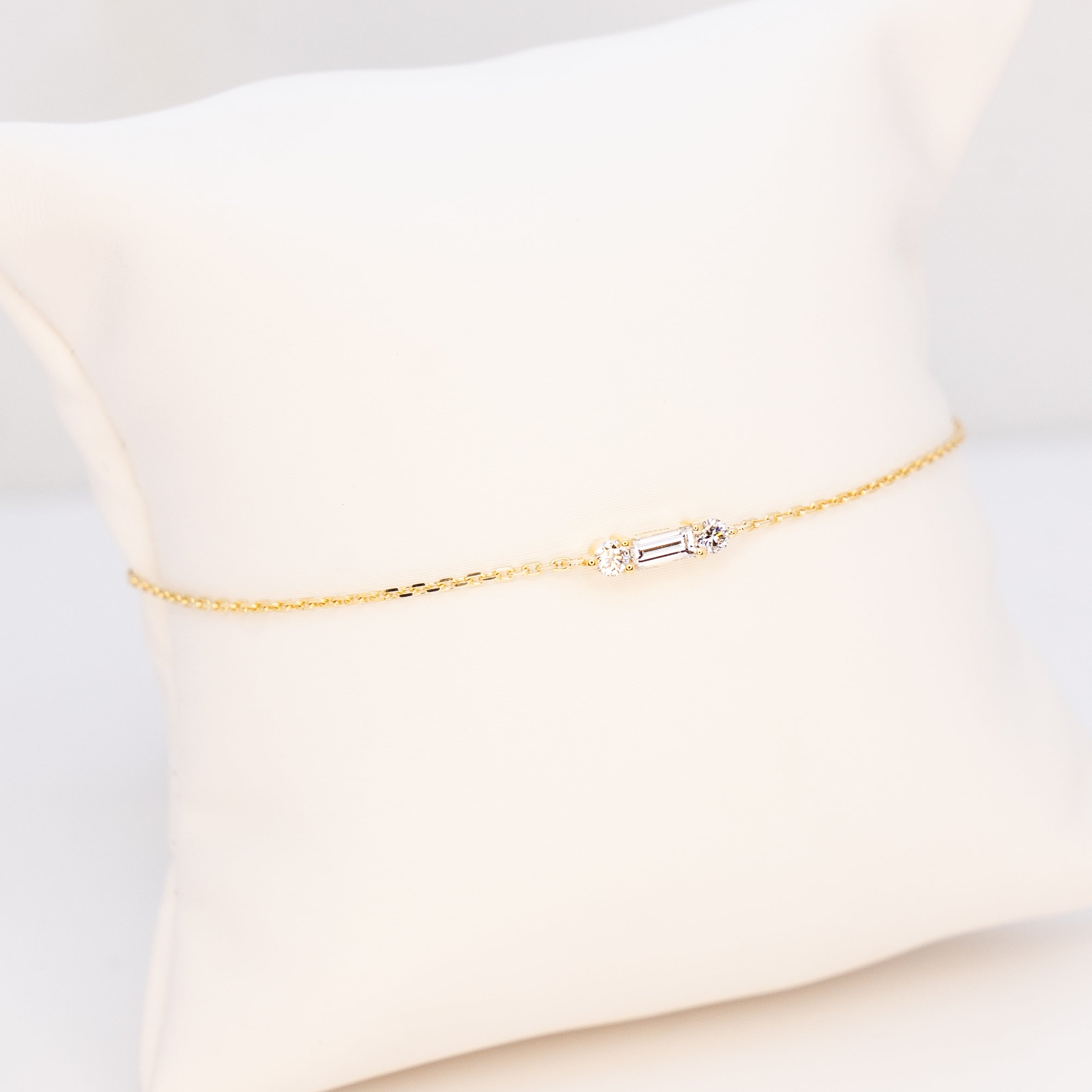 Bracelet | Natural Diamonds | 14 Karat Yellow Gold