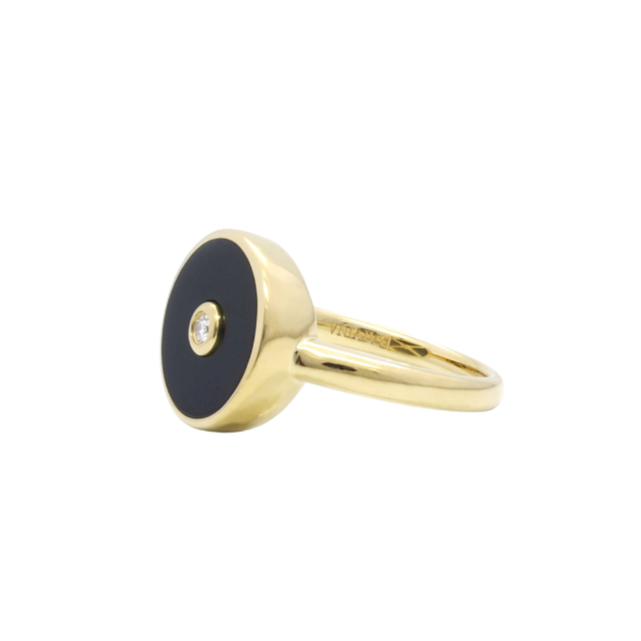 9K Yellow Gold Round Onyx and Diamond Ring