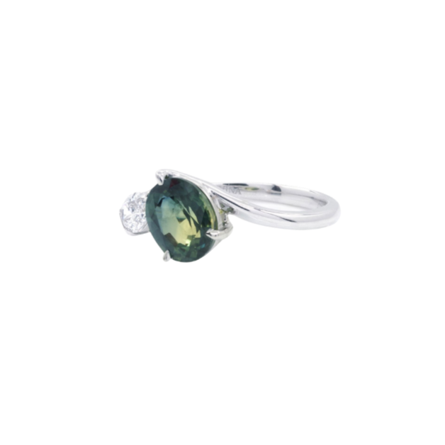 RING | 18K White Gold Diamond and Green Sapphire Ring - Baivina Jewellers