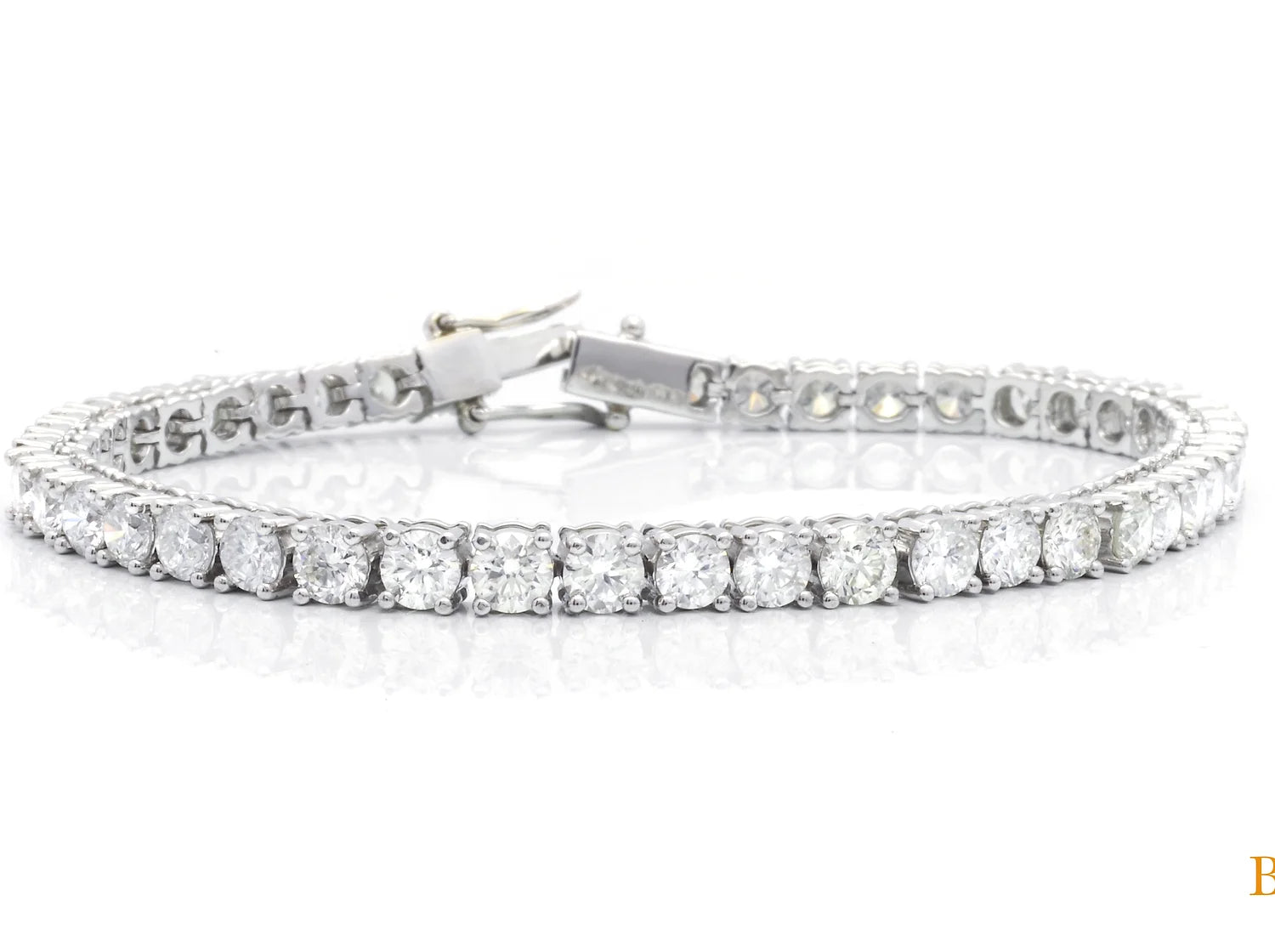 18K White Gold Diamonds Tennis Bracelet