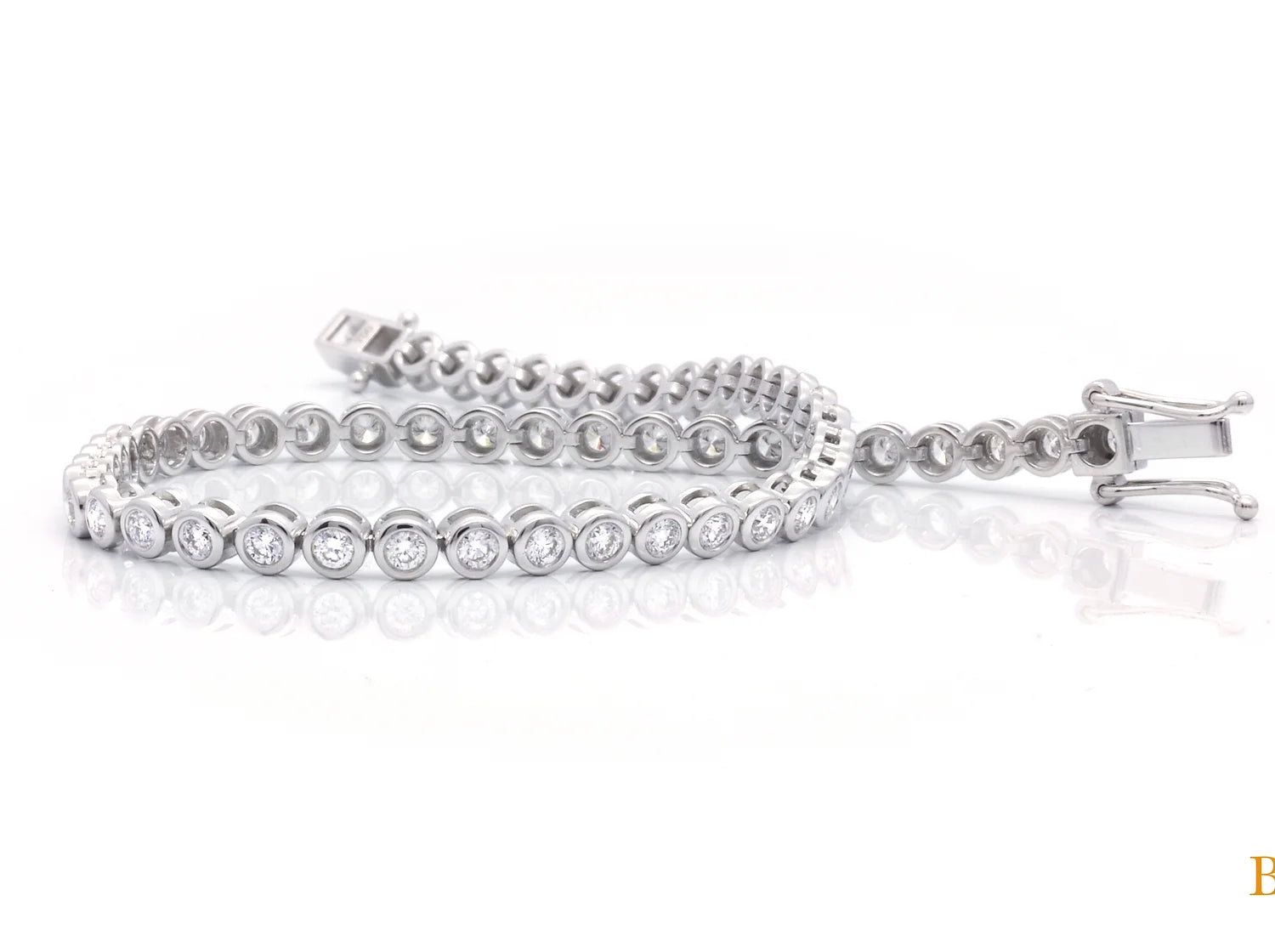 18K White Gold Diamonds Tennis Bracelet