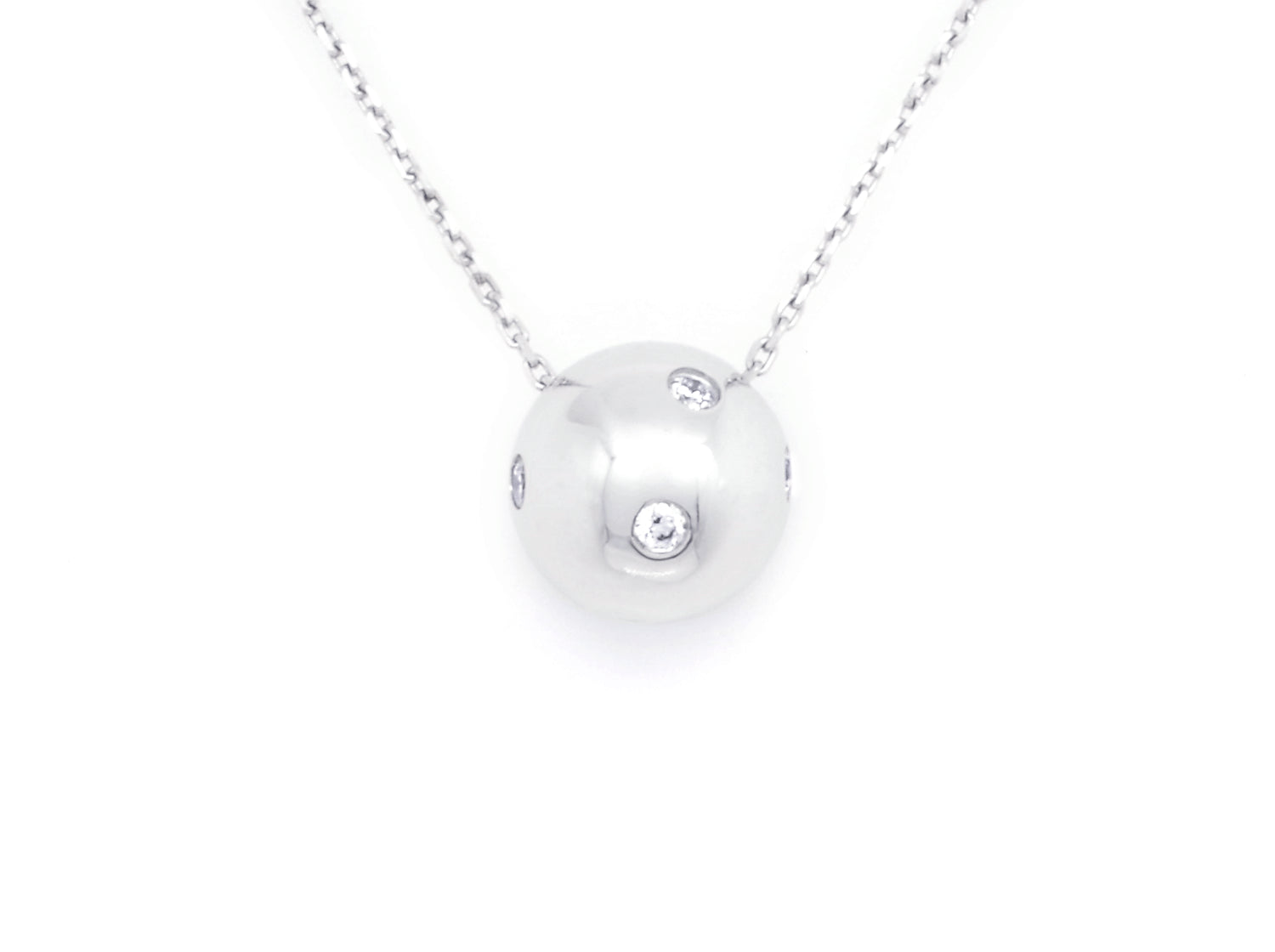 9K White Gold Diamonds Pendant