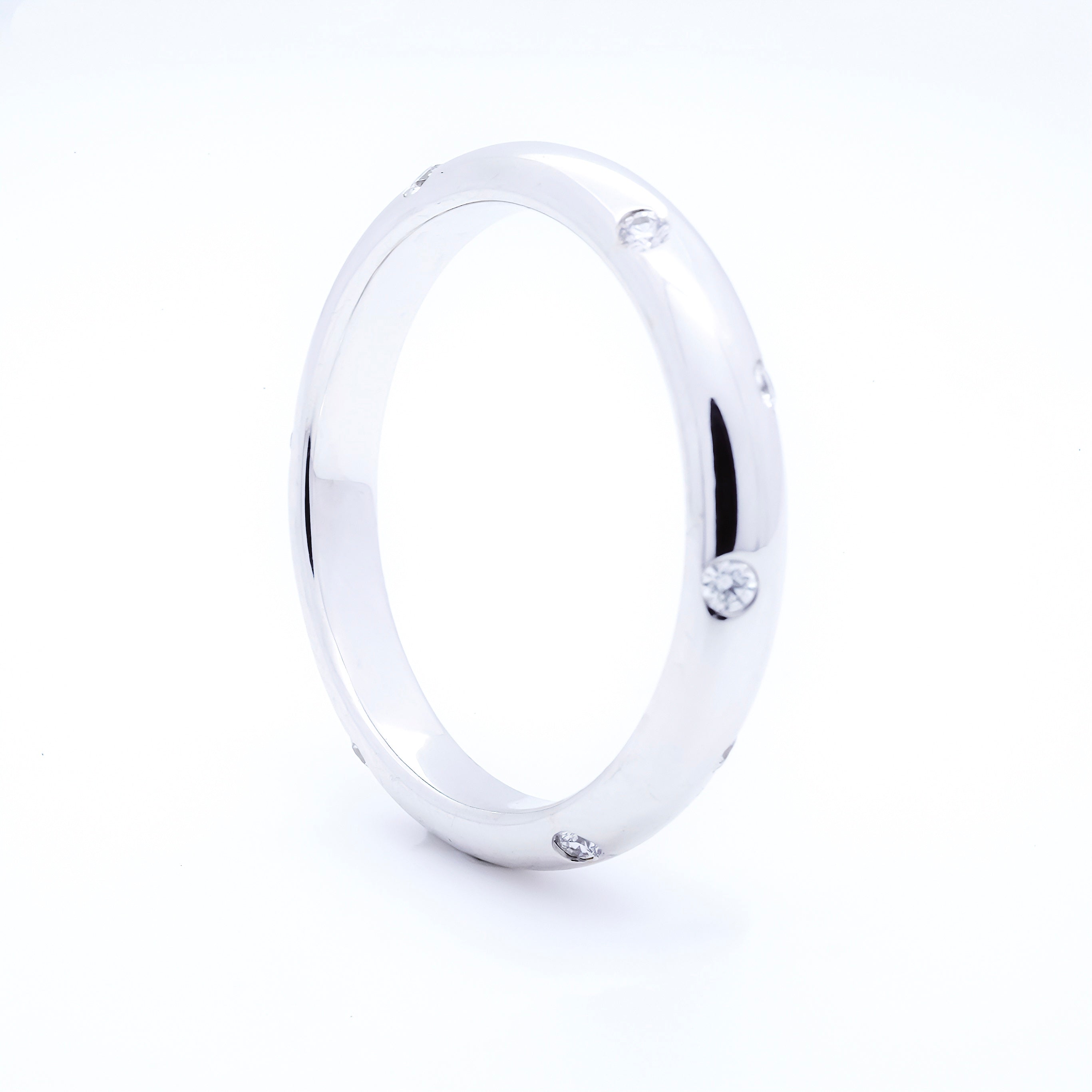 9K White Gold Diamonds Ring