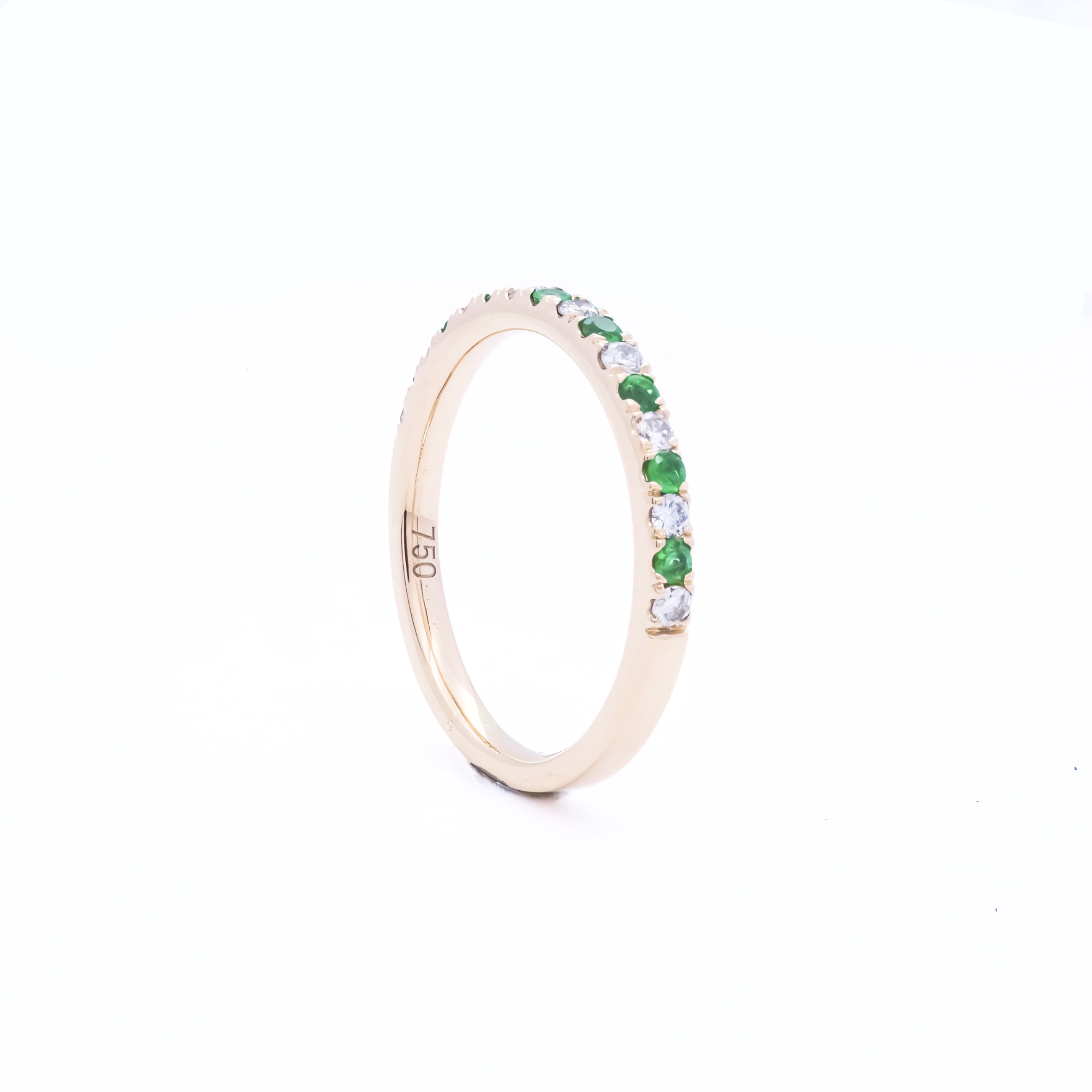 RING | 18K Rose Gold Emerald & Diamonds Ring