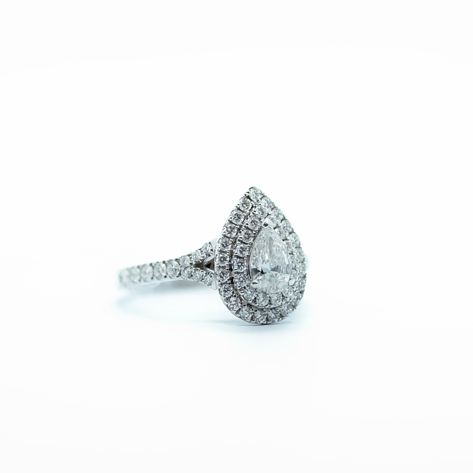 RING | 18K White Gold Pear Diamond Ring with 0.50ct Centre Diamond